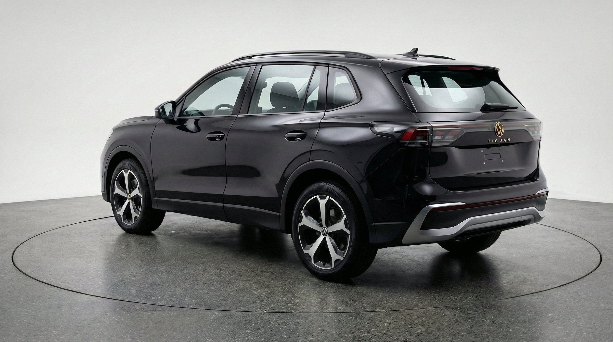 Thumbnail: 2026 Volkswagen Tiguan - 6