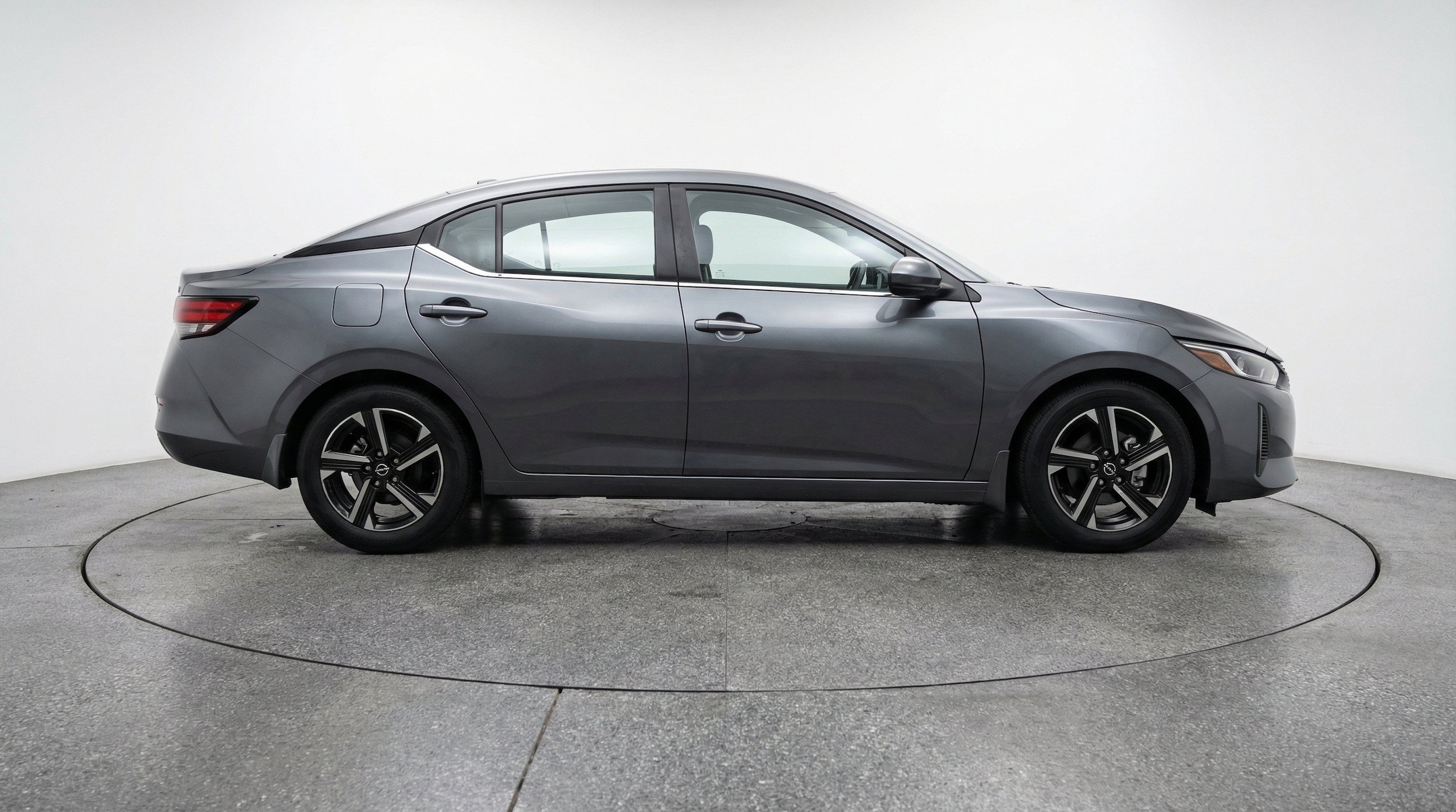 Thumbnail: 2025 Nissan Sentra - 10