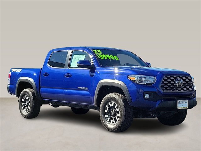 2023 Toyota Tacoma SR's photo