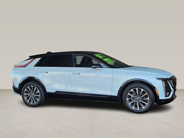 Used 2026 Cadillac LYRIQ Sport with VIN 1GYKPURKXTZ304124 for sale in Signal Hill, CA