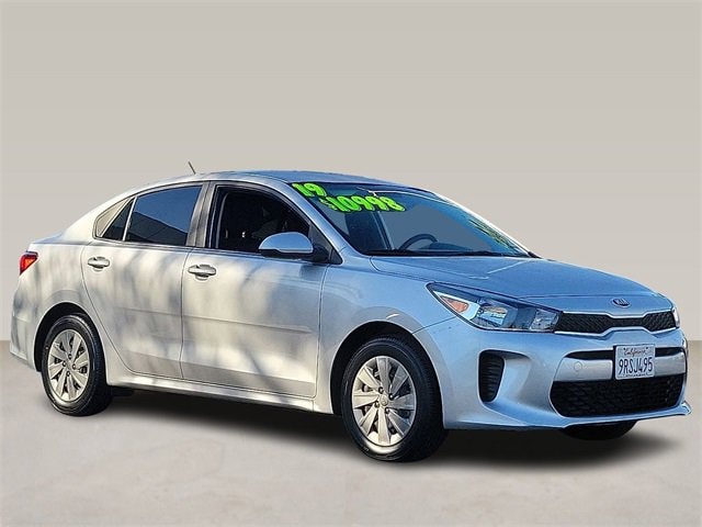2019 Kia RIO S