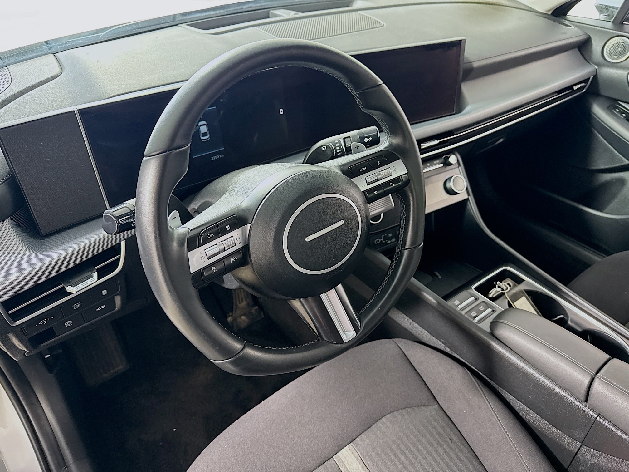 2025 Hyundai Sonata Hybrid SEL - Photo 11