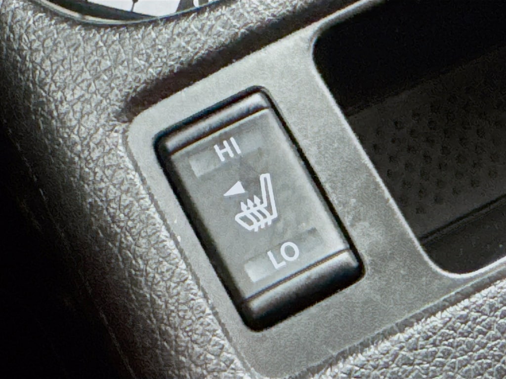 Used 2022 Nissan Rogue Sport SV AWD w/Heated Seats,Android & Apple Carplay SUV