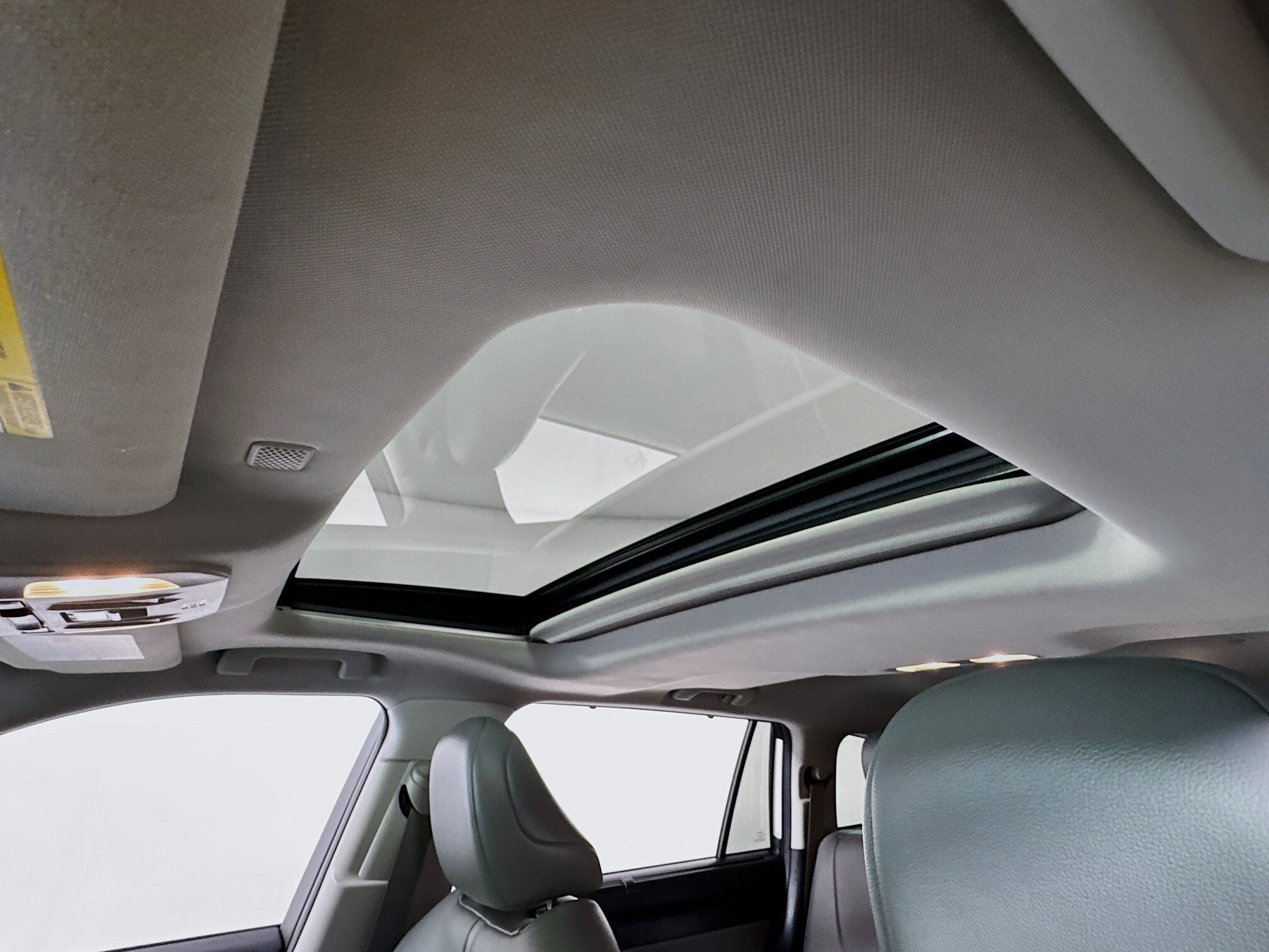 2021 Toyota Highlander Hybrid XLE photo 3