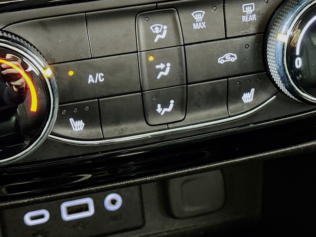 Used 2023 Buick Encore GX Preferred AWD w/Heated Seats,Android&Apple Carplay SUV