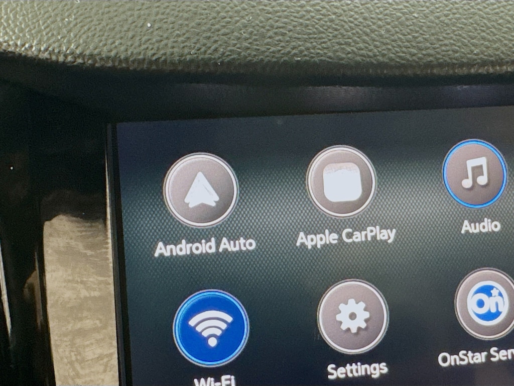 Used 2022 Chevrolet Trax LS AWD w/Android Auto & Apple Carplay SUV