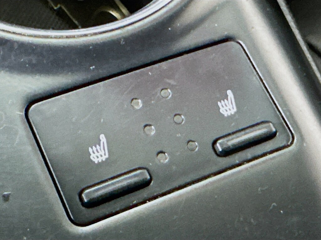 Used 2020 Toyota Camry Hybrid XLE w/Heated Leather Sedan