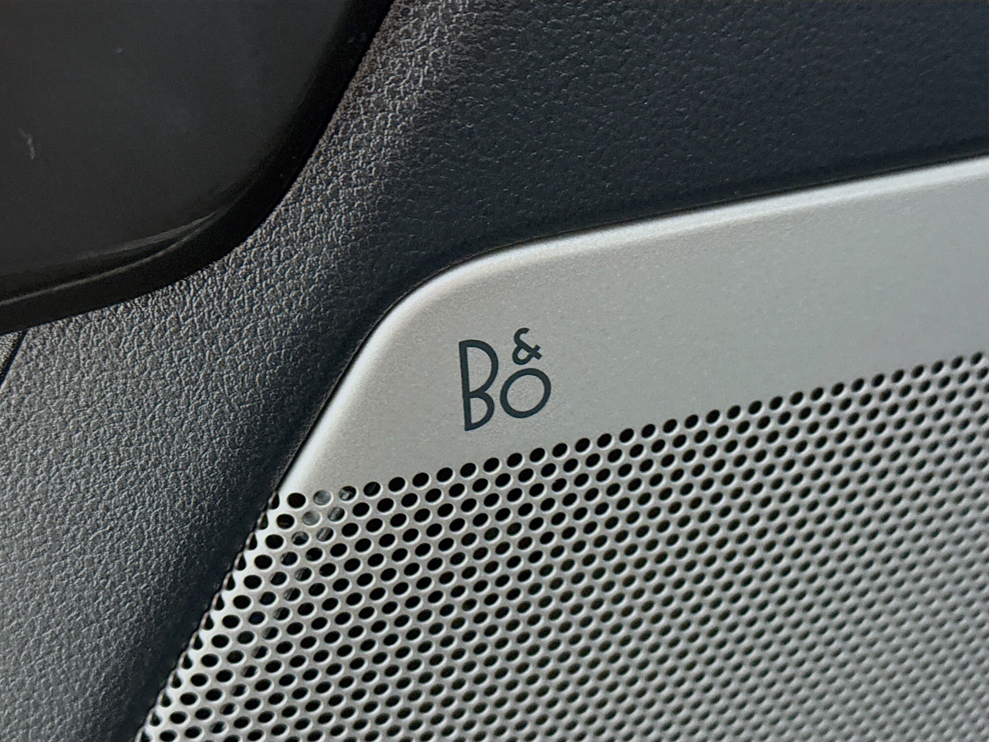 2023 Ford F-150 Lariat photo 4