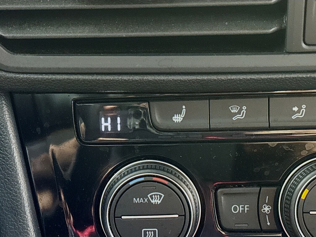 Used 2024 Volkswagen Jetta 1.5T SE w/Heated Leather,Sunroof Sedan