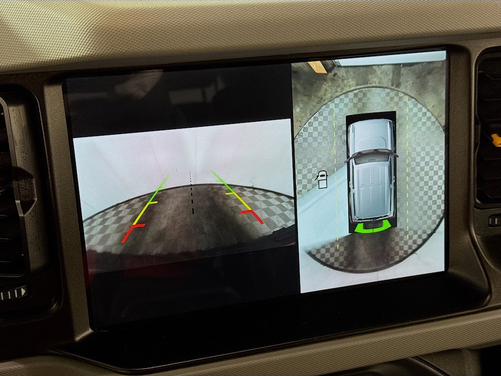 Used 2022 Ford Bronco Badlands Sasquatch 4x4 w/Nav,Heated Leather SUV