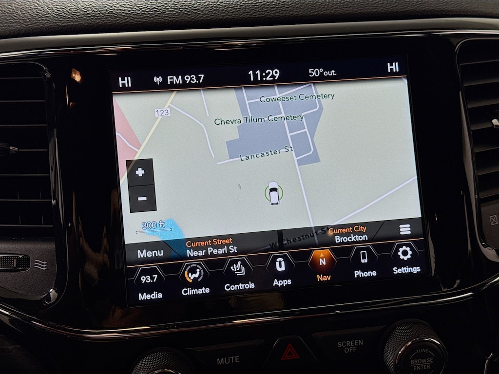 Used 2021 Jeep Grand Cherokee Altitude 4x4 w/Navigation,Heated Seats SUV