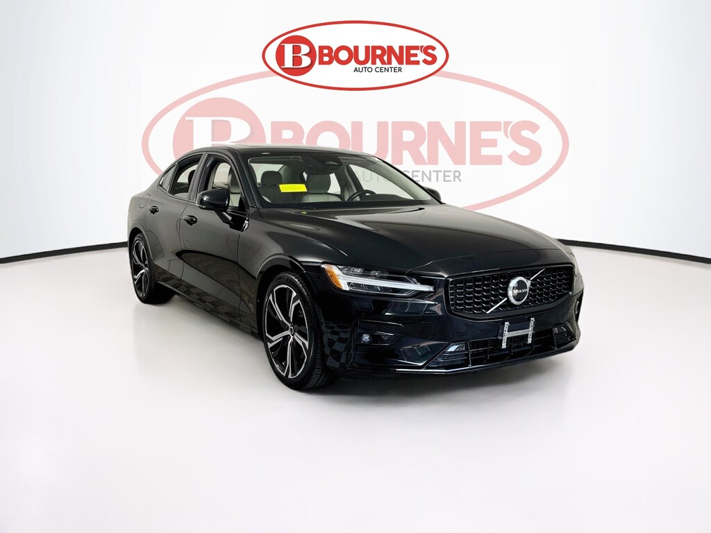 Used 2023 Volvo S60 B5 AWD Core Dark w/Navigation,Leather,Pano Sunroof Sedan