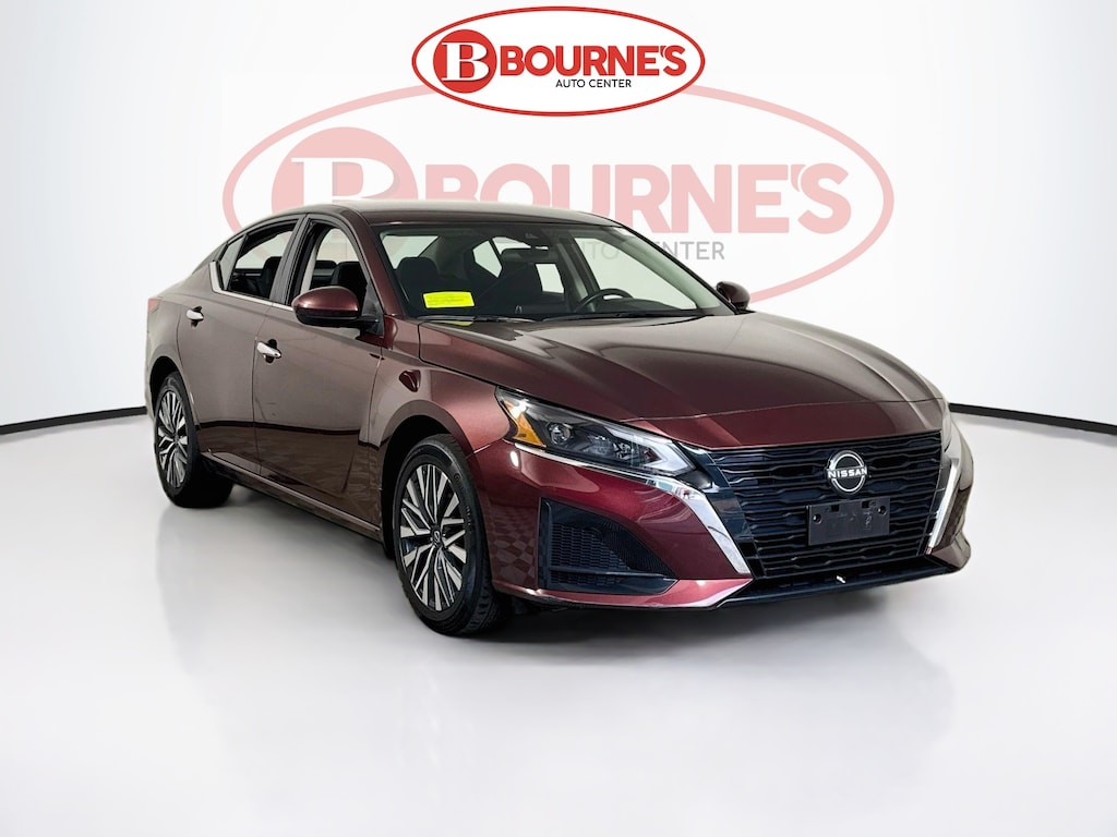 Used 2023 Nissan Altima 2.5 SV AWD w/Android Auto & Apple Carplay Sedan