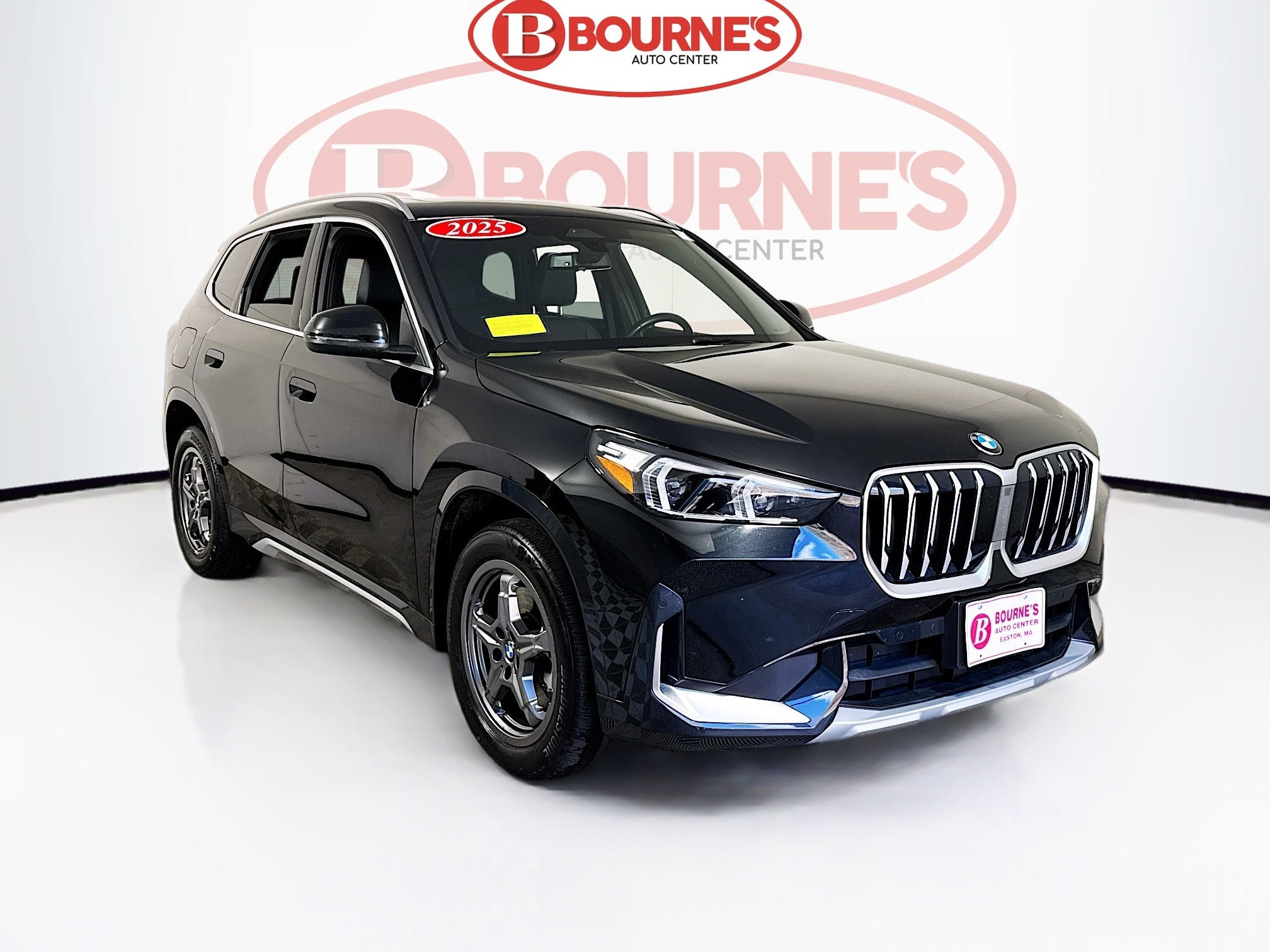 2025 BMW X1 28i's photo