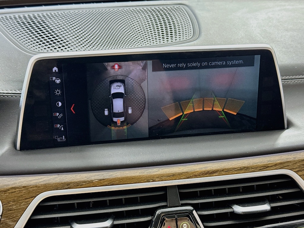 Used 2018 BMW 750i Msport xDrive w/Navigation,Heated Leather,Pano Sunroof Sedan