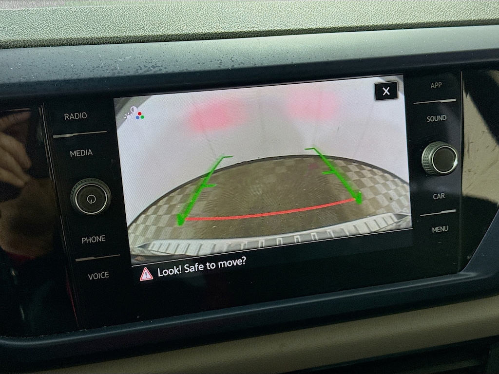 Used 2022 Volkswagen Taos 1.5T SE 4MOTION w/Heated Seats SUV