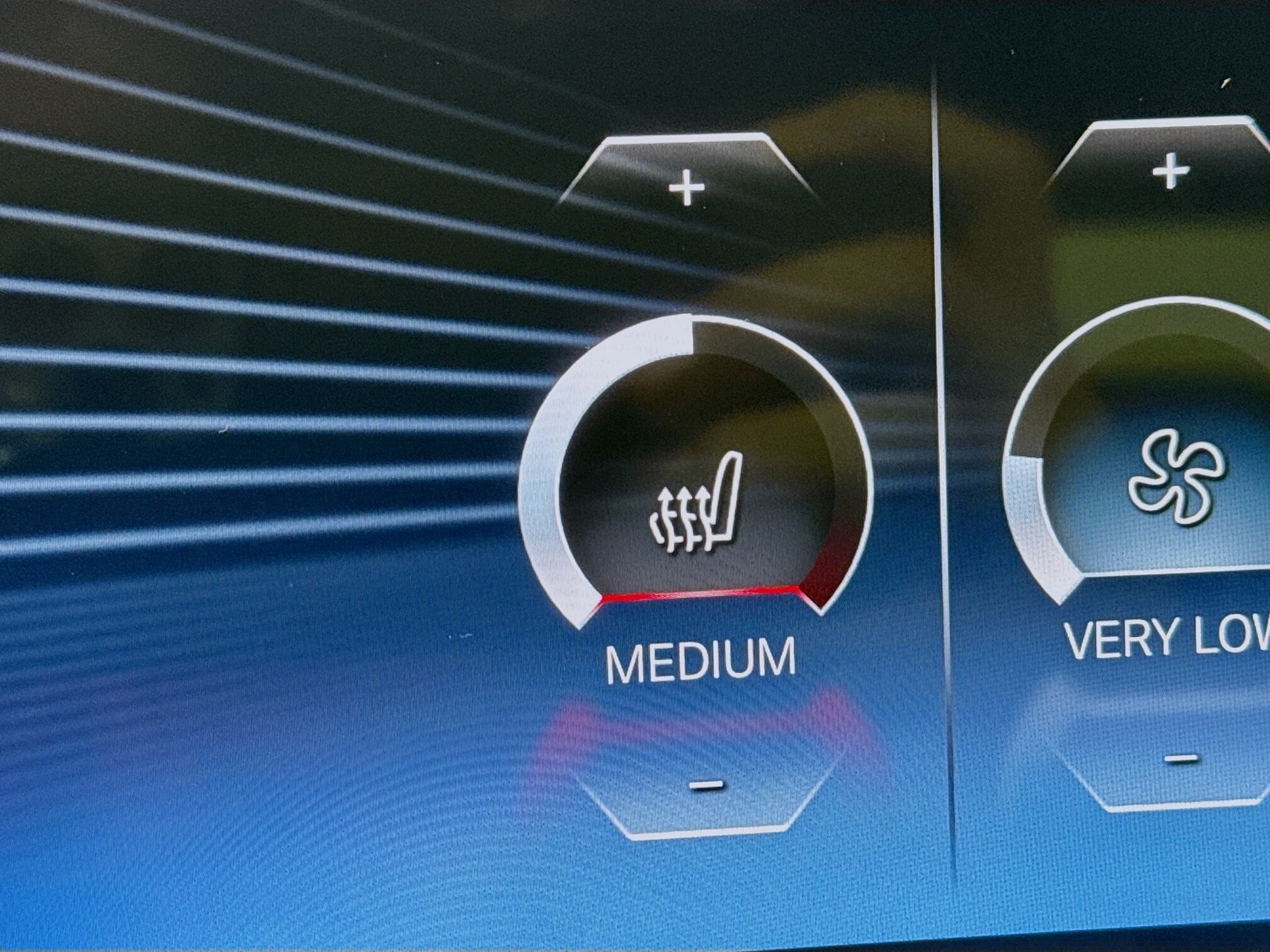 2023 Bmw 330e xDrive photo 4