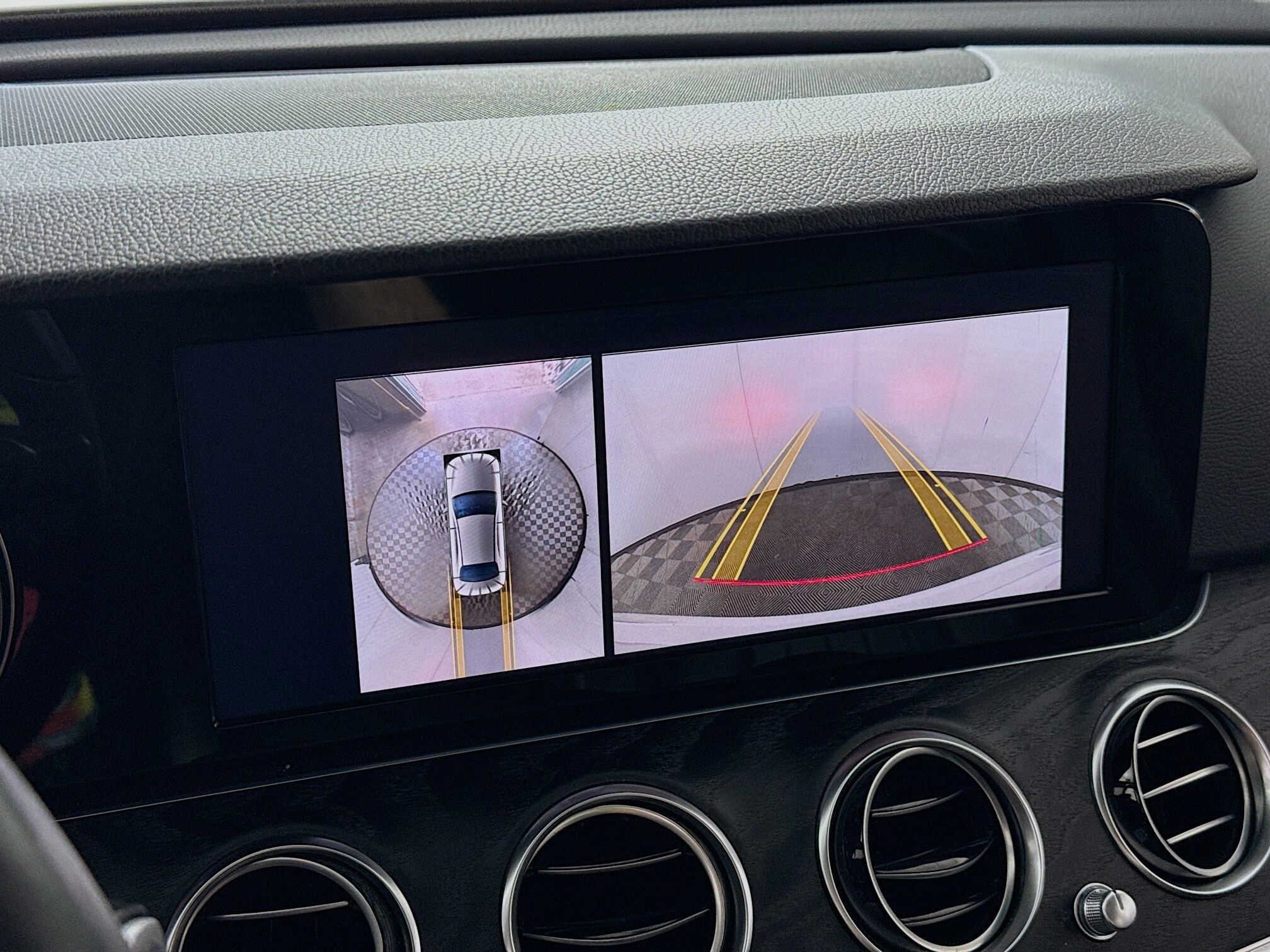 2019 Mercedes Benz E 300 4MATIC photo 3