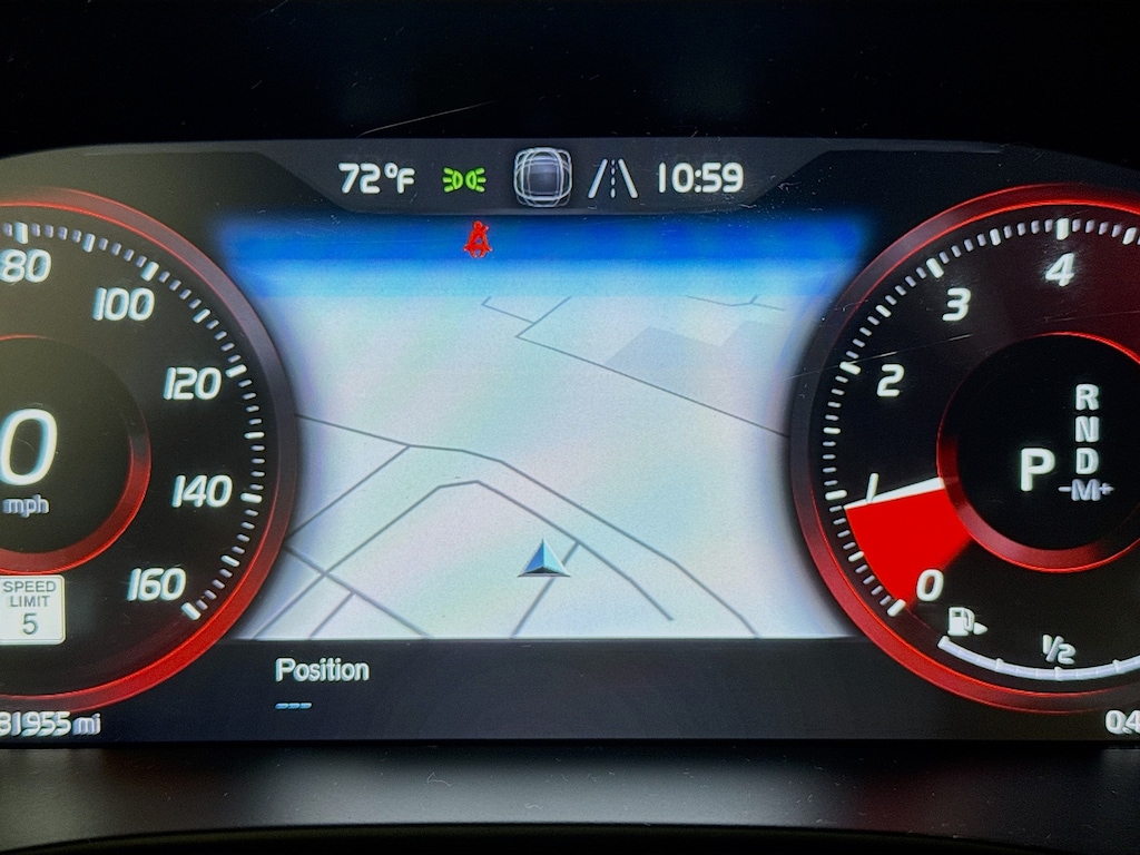 Used 2019 Volvo XC40 T5 R-Design AWD w/Navigation,Leather,Pano Sunroof SUV