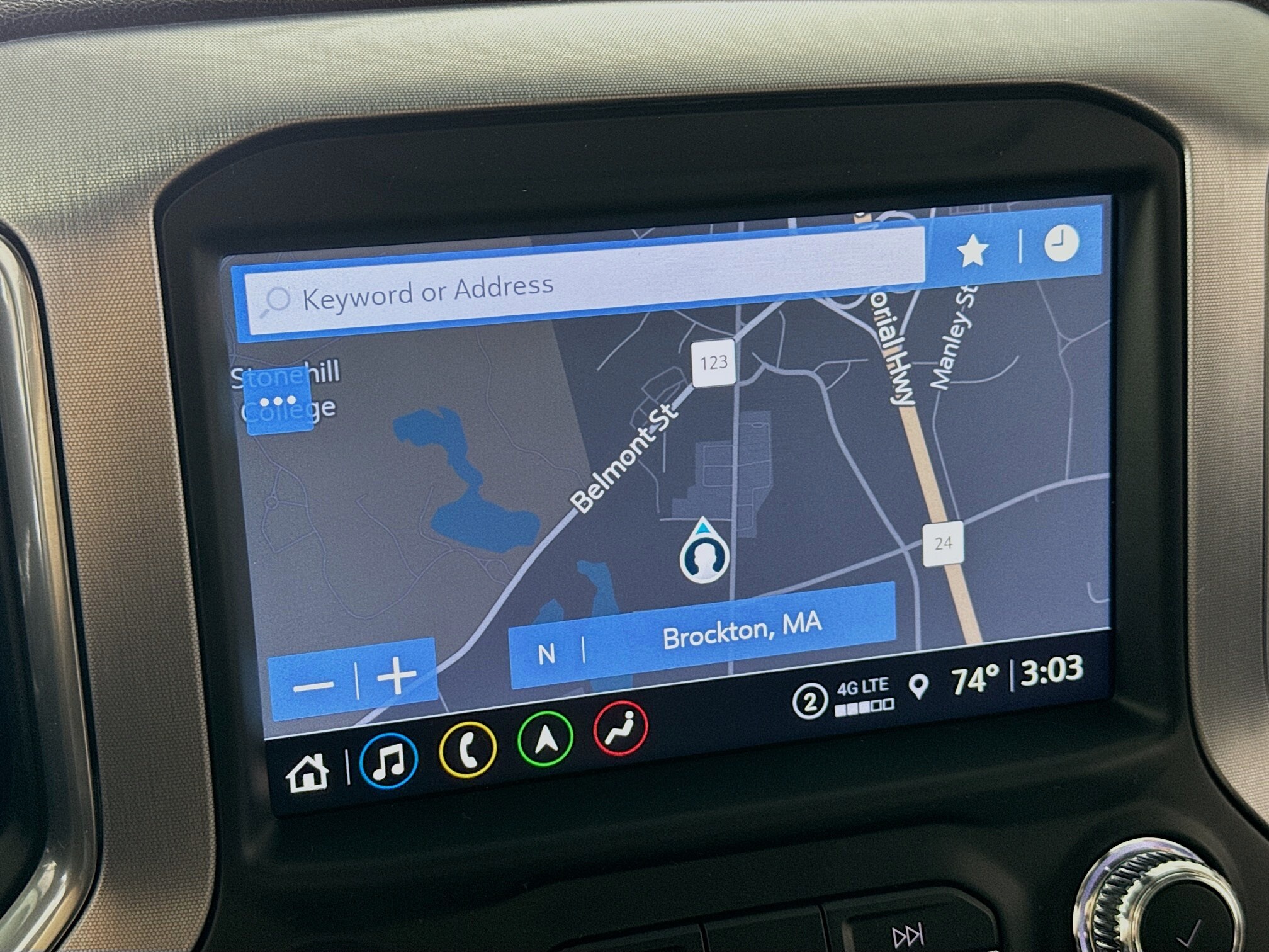 2021 Gmc Sierra 1500 SLT photo 2