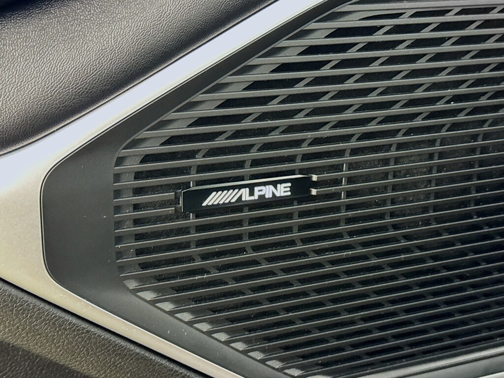 Used 2024 Jeep Wagoneer Series II 4x4 w/Navigation,Heated Leather SUV