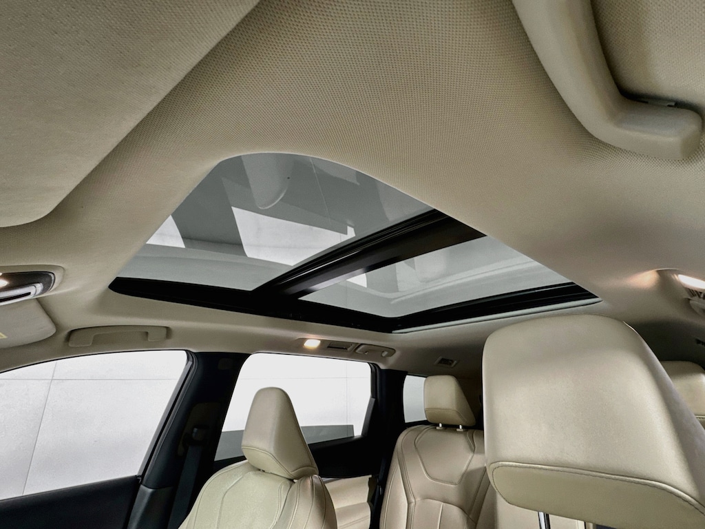 Used 2023 INFINITI QX60 Pure AWD w/Heated Leather,Pano Sunroof SUV