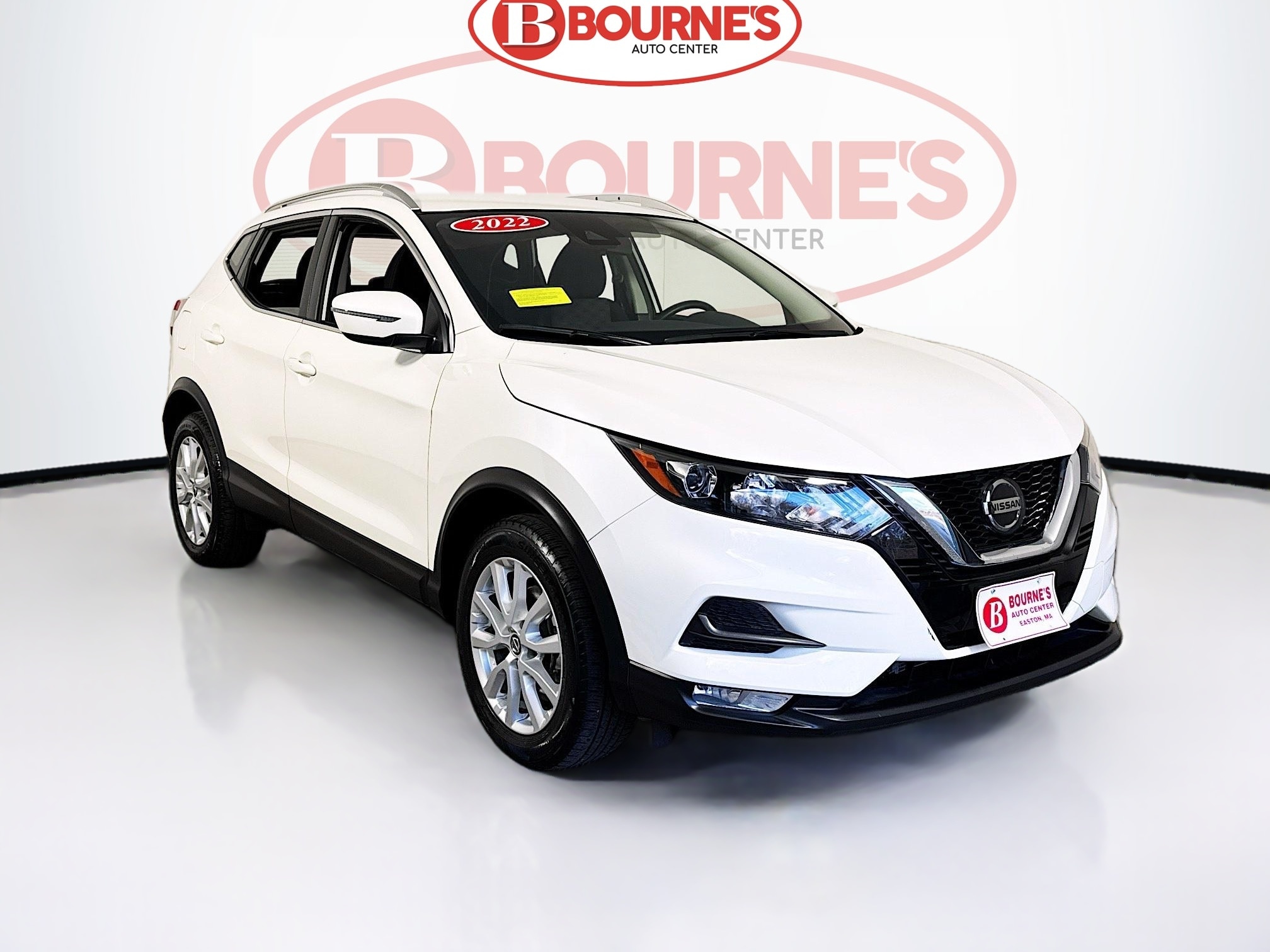 2022 Nissan Rogue Sport SV's photo