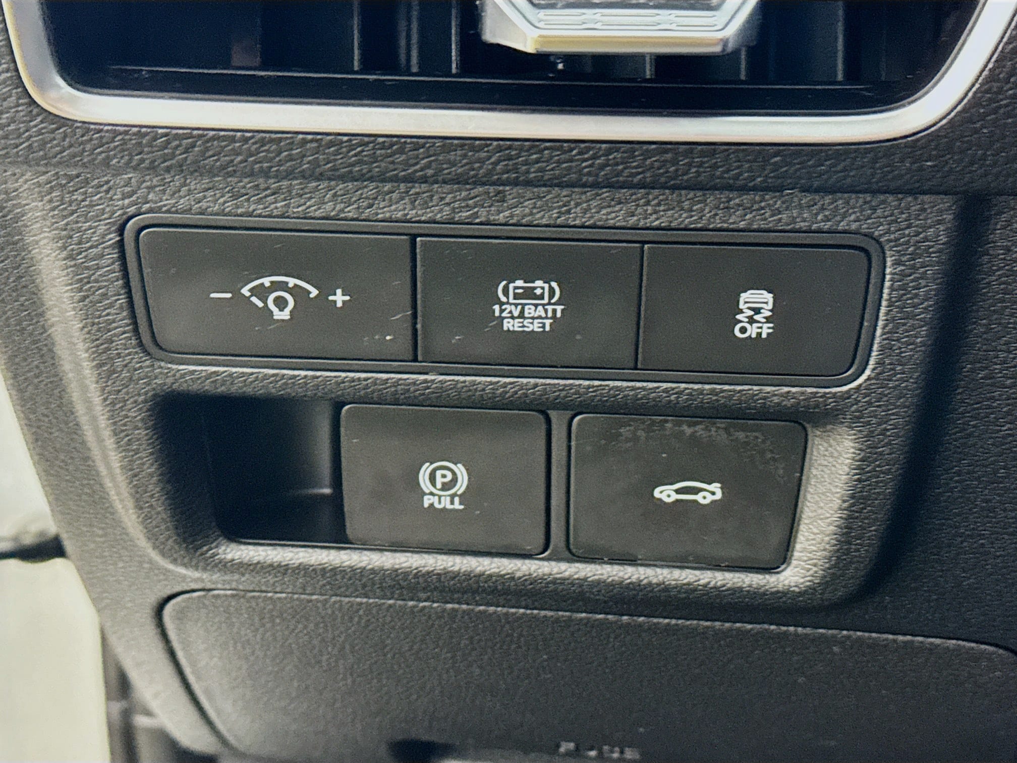 2025 Hyundai Sonata Hybrid SEL - Photo 12