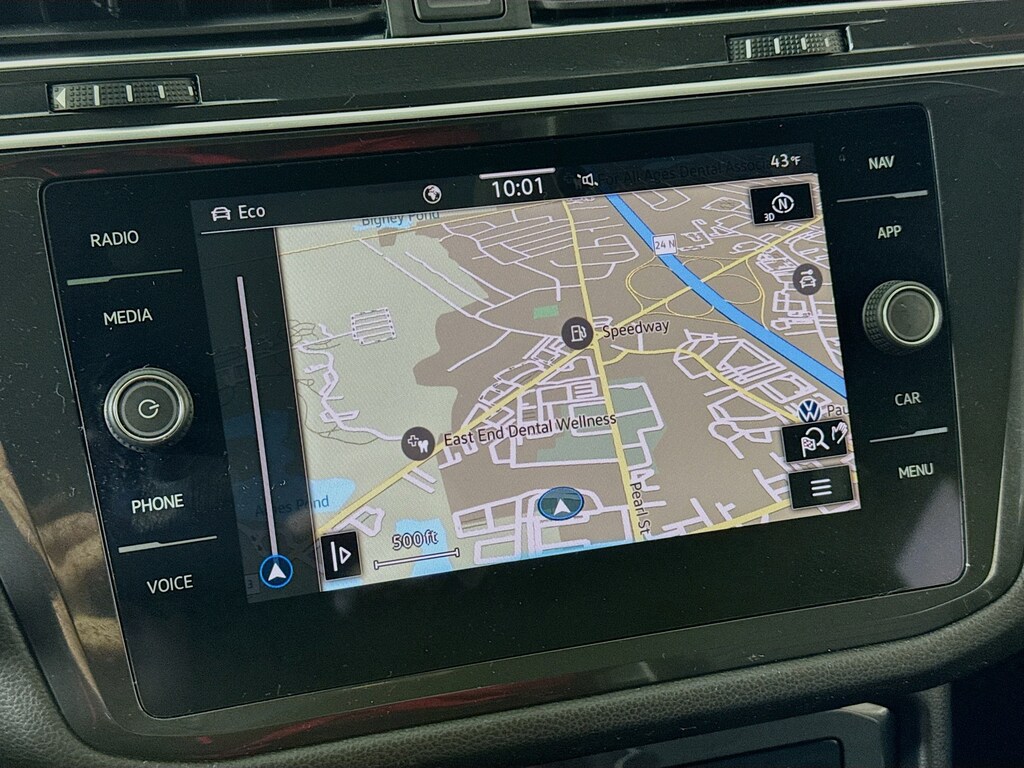 Used 2024 Volkswagen Tiguan 2.0T SEL R-Line 4Motion w/Navi,Leather,Pano Roof,Fender Audio SUV