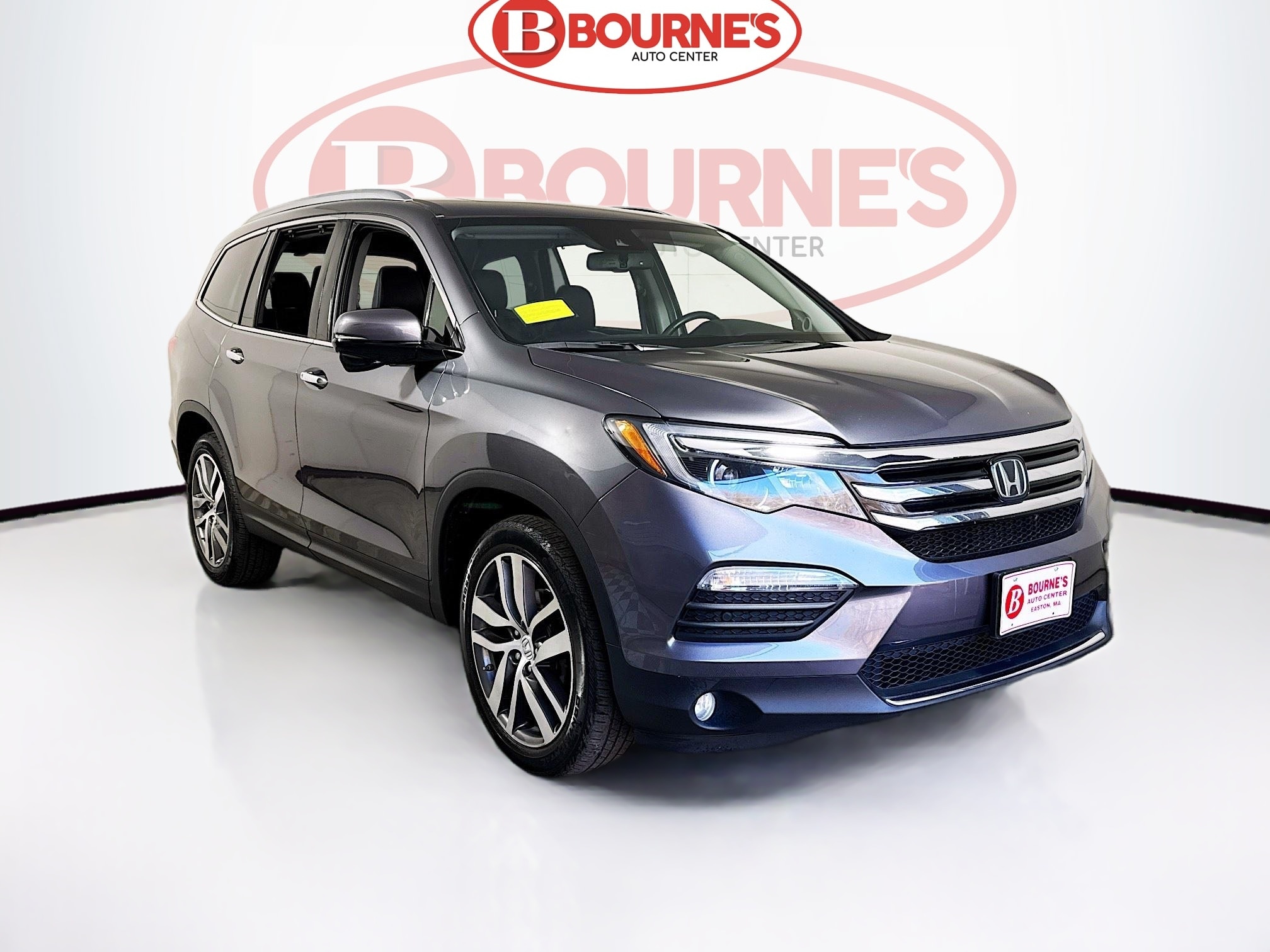 2017 Honda Pilot Touring's photo