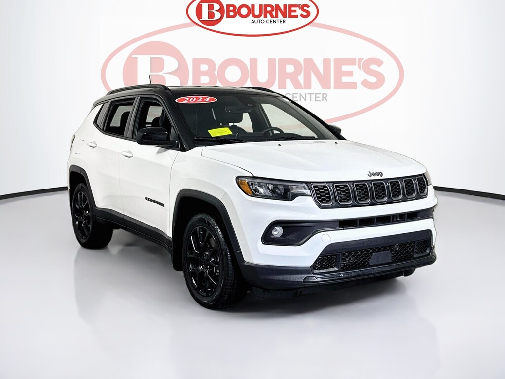 Used 2024 Jeep Compass Latitude 4x4 w/Heated Seats & Steering Wheel SUV