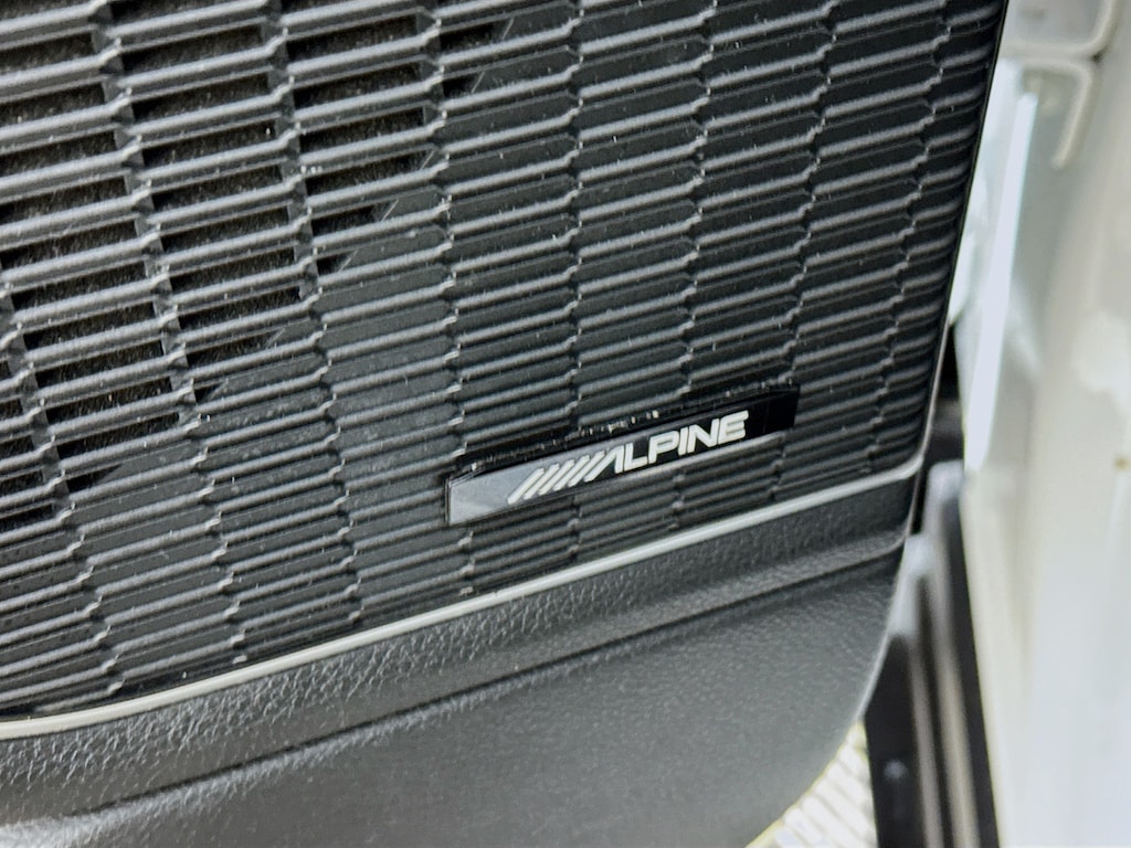 Used 2021 Jeep Grand Cherokee L Limited 4x4 w/Navigation,Leather,Pano Sunroof SUV