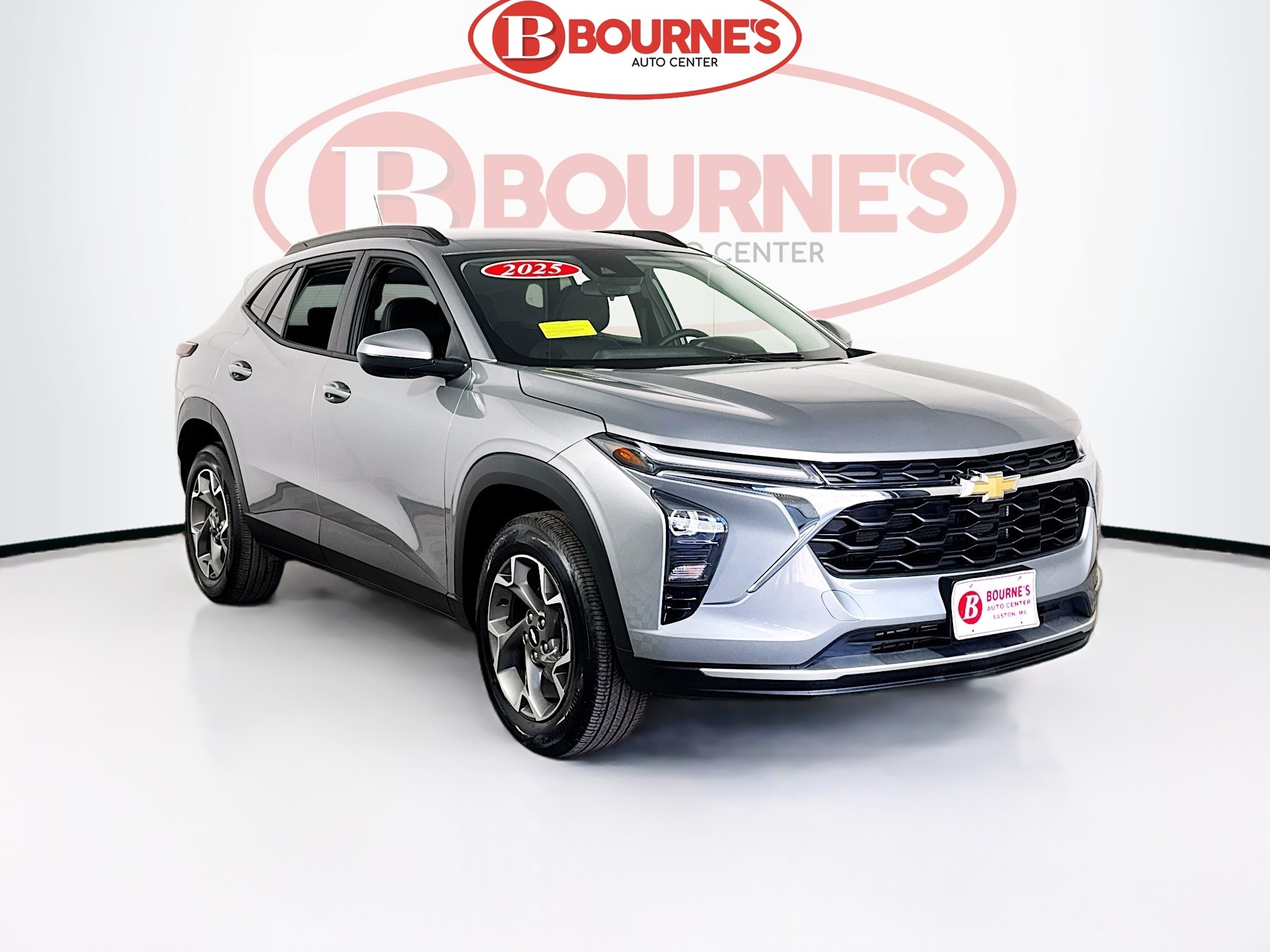 Sterling Gray Metallic 2025 Chevrolet Trax LT FWD SUV / Crossover Front-Wheel Drive Automatic