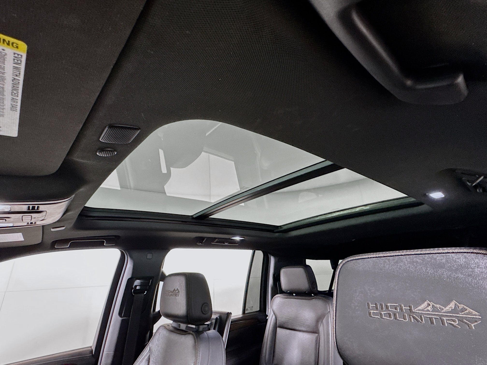 2023 Chevrolet Suburban High Country - Photo 6