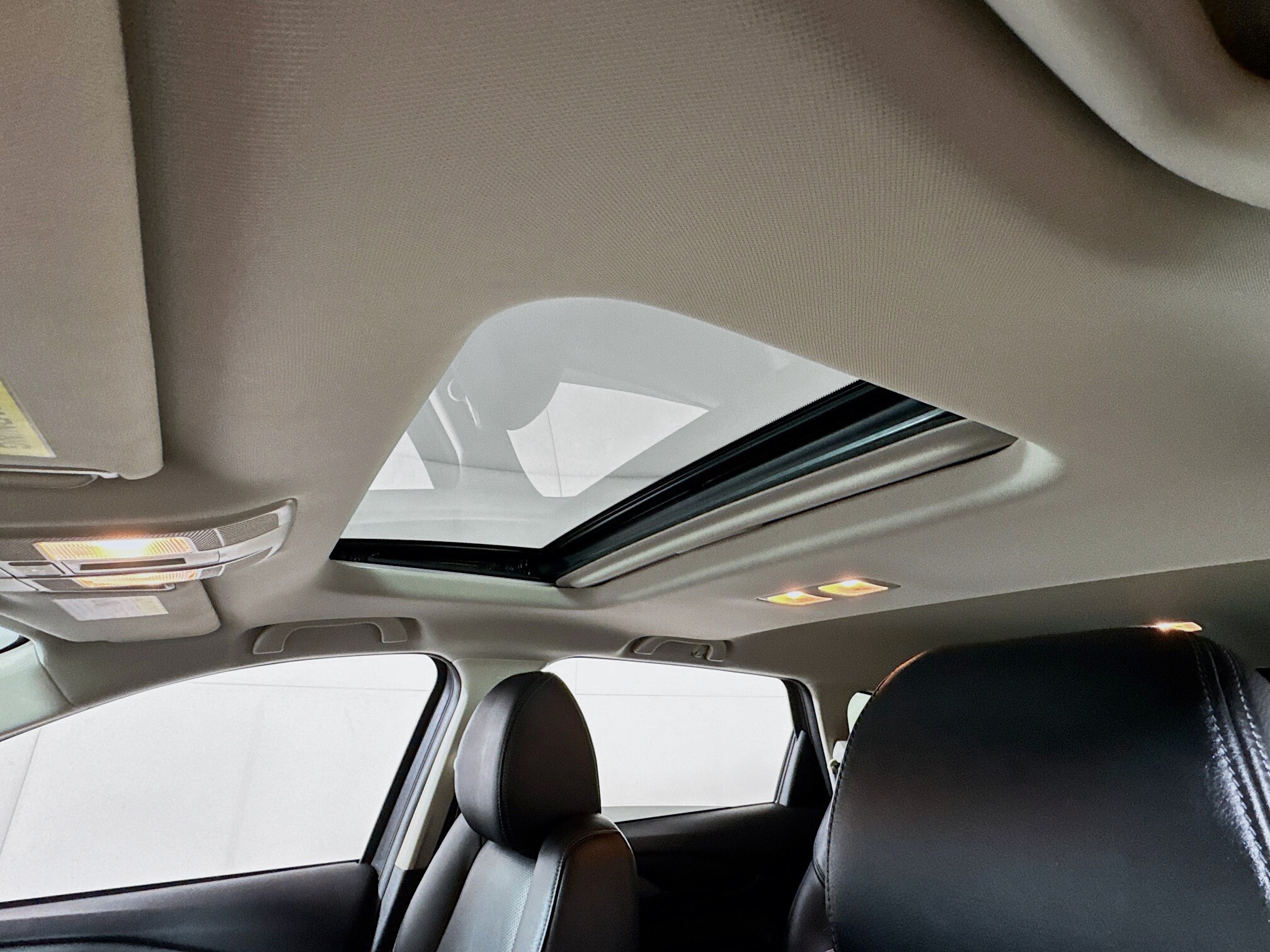2023 Mazda CX-9 Touring photo 2