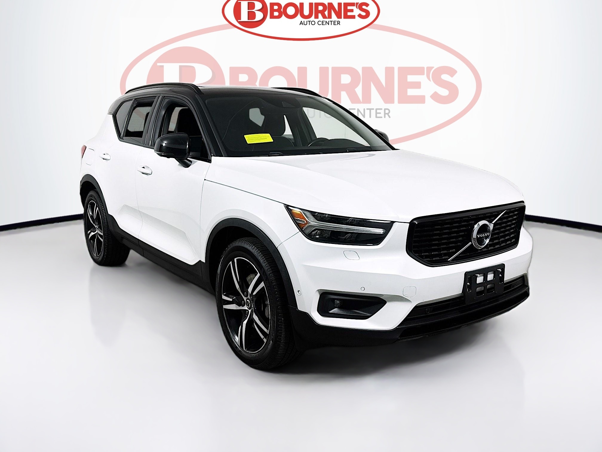 2019 Volvo XC40 R-Design's photo