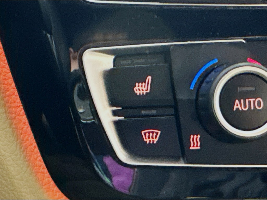 Used 2016 BMW 328i xDrive w/Heated Leather,Sunroof Sedan