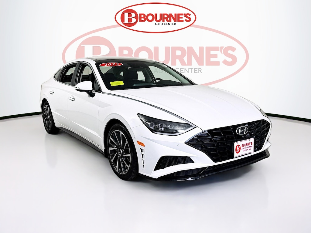 Used 2023 Hyundai Sonata Limited w/Smart Park,Navi,Leather,Pano Sunroof Sedan