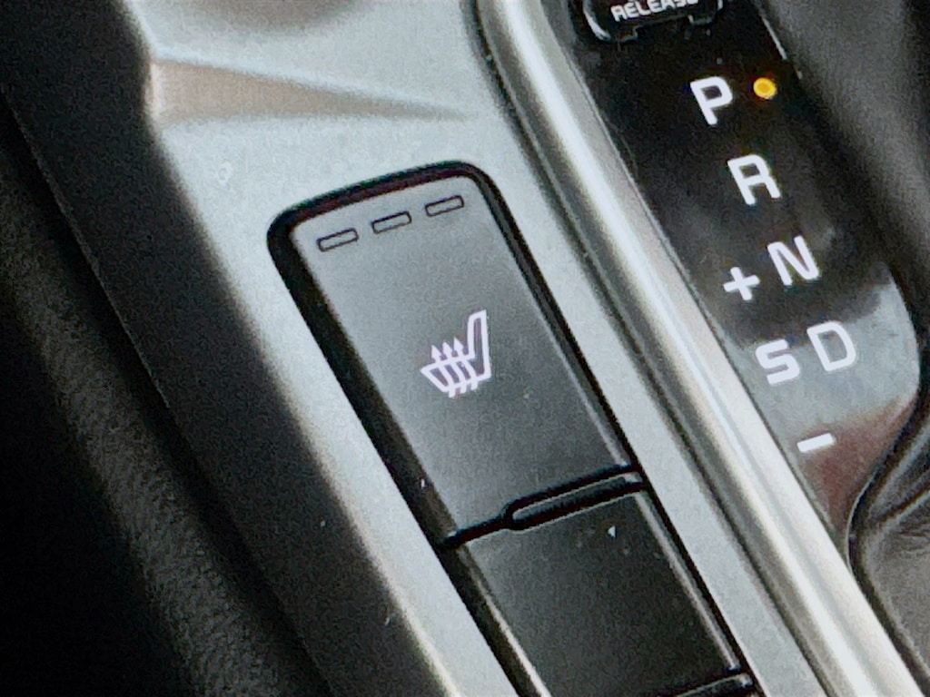 Used 2021 Kia Seltos S AWD w/Heated Seats, Android & Apple Carplay SUV