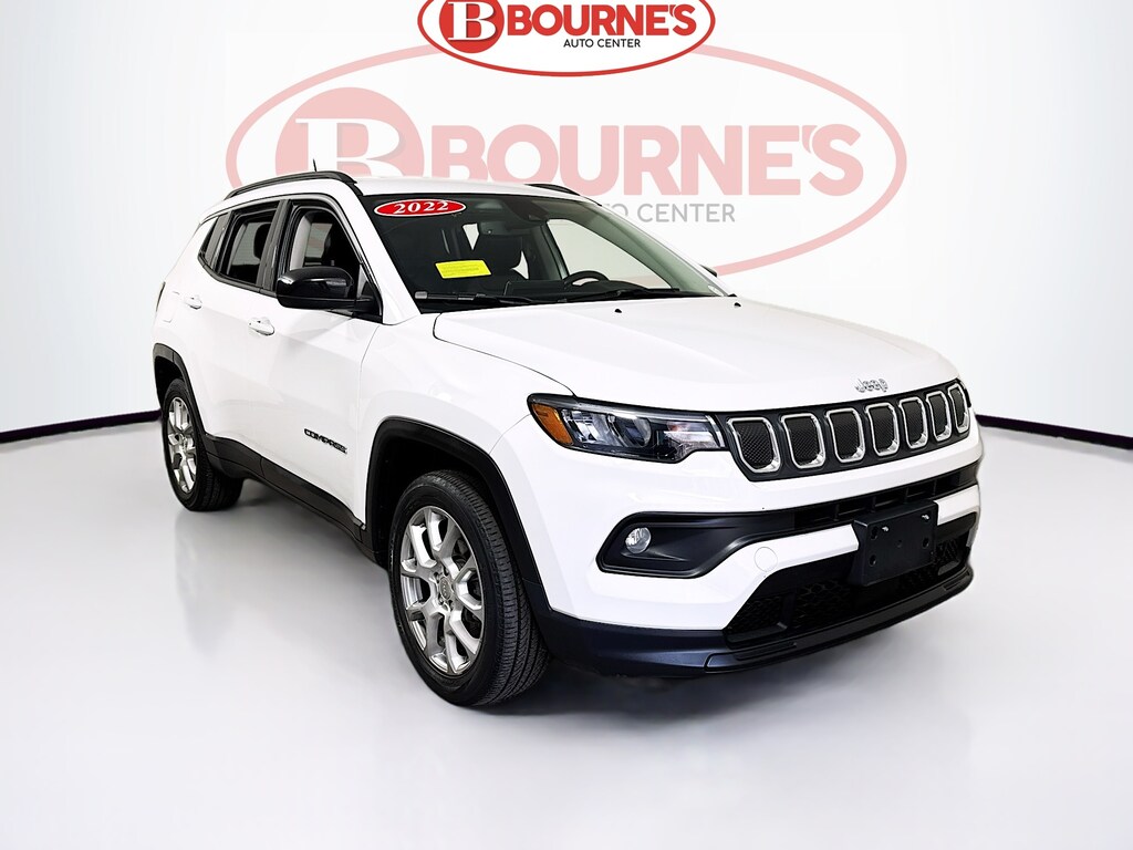 Used 2022 Jeep Compass Latitude Lux 4x4 w/Heated Leather & Wheel SUV