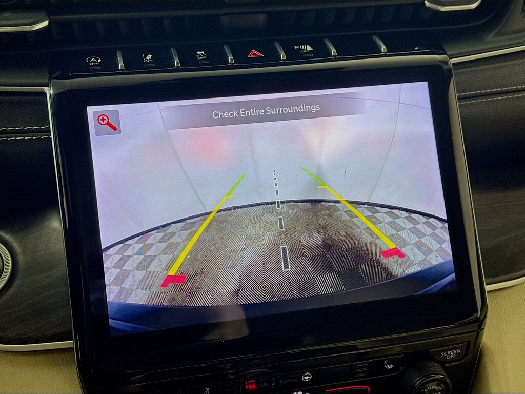 Used 2022 Jeep Grand Cherokee Limited 4x4 w/Navigation,Leather, Pano Sunroof SUV