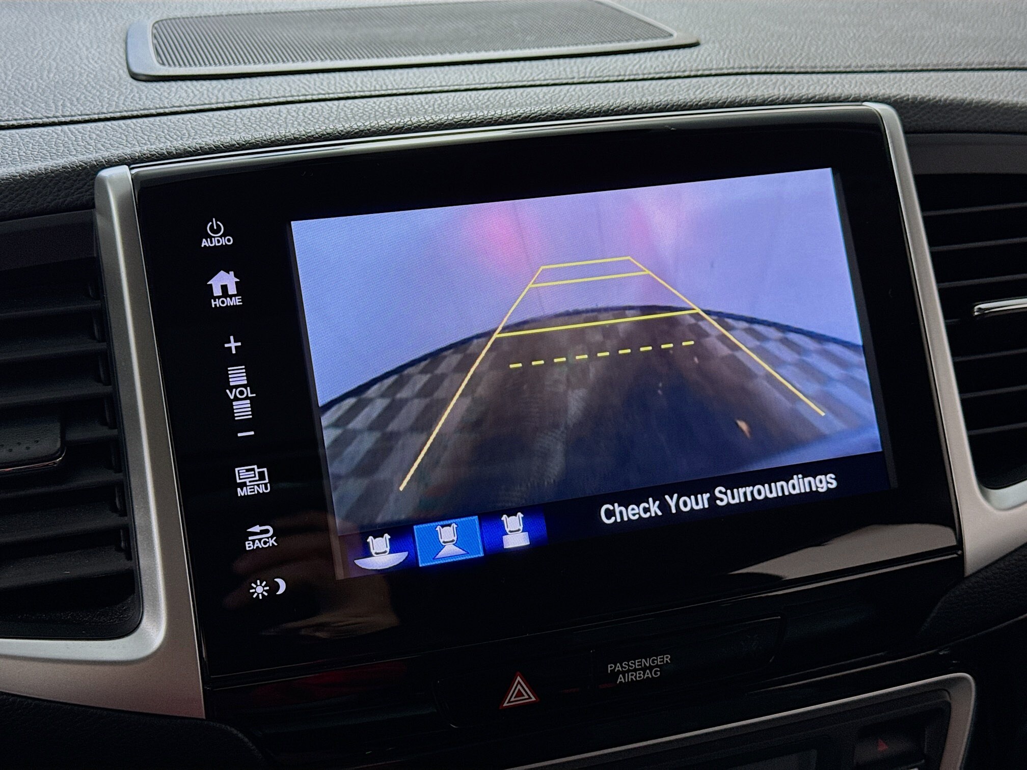 2017 Honda Pilot Touring photo 3