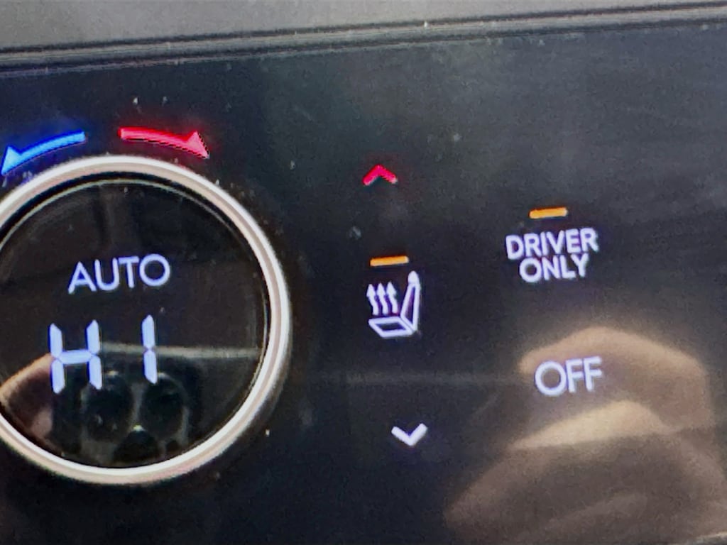 Used 2024 Hyundai Sonata Hybrid SEL w/Heated Seats, Android & Apple Carplay Sedan