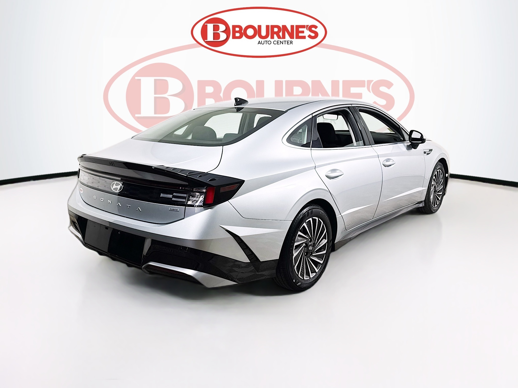 2025 Hyundai Sonata Hybrid SEL - Photo 9