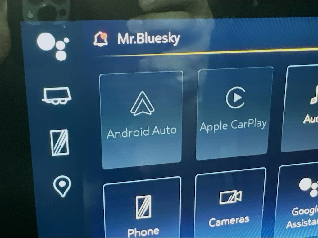 Used 2023 Chevrolet Silverado 1500 Crew Cab LT 4WD w/Heated Seats,Android & Apple Carplay Truck Crew Cab