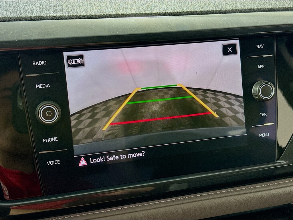 Used 2022 Volkswagen Taos SEL 4MOTION w/Navigation,Leather,PanoRoof SUV