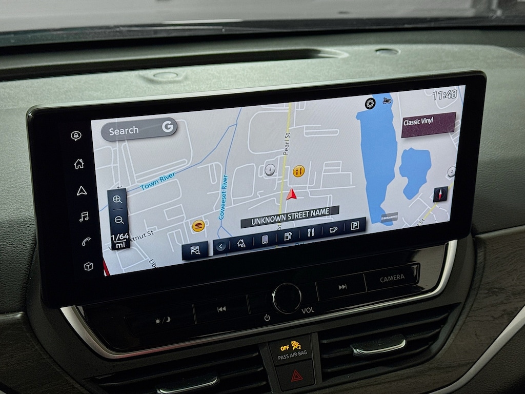 Used 2023 Nissan Altima 2.5 SV AWD w/Navigation,Heated Seats,Sunroof Sedan