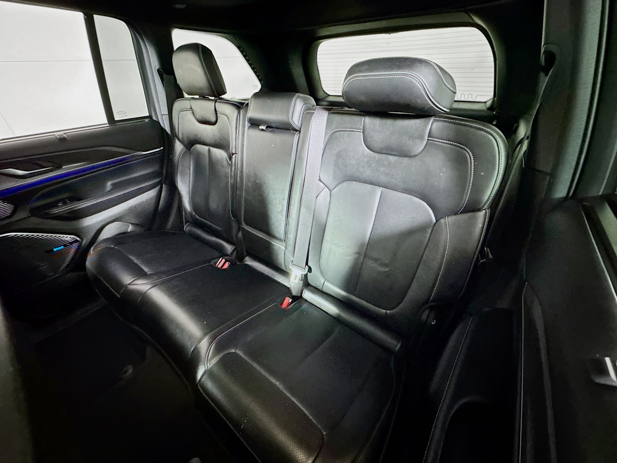 2022 Jeep Grand Cherokee Overland 4xe - Photo 23