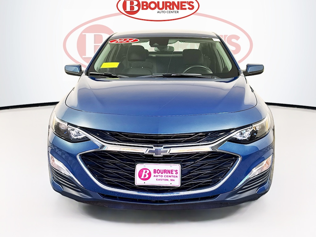 Used 2024 Chevrolet Malibu RS w/Android Auto & Apple Carplay Sedan