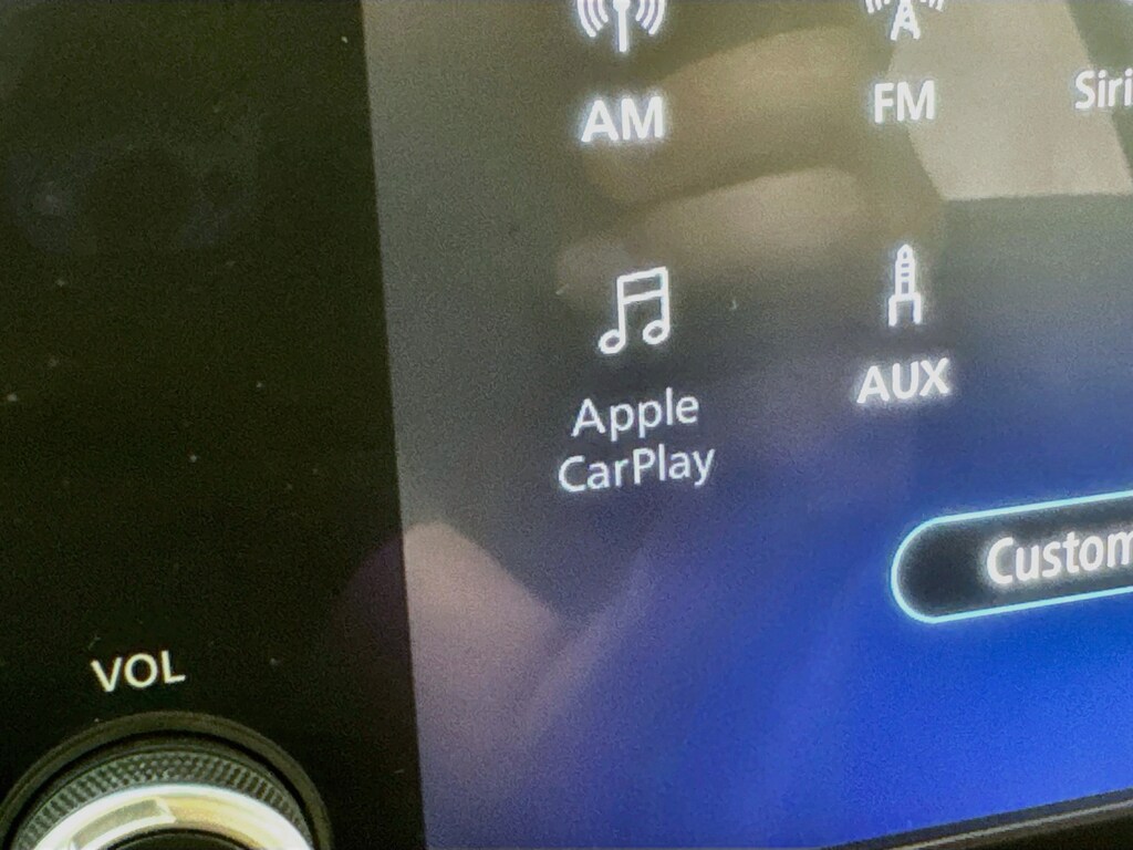 Used 2021 Nissan Sentra SR w/Android Auto & Apple Carplay Sedan